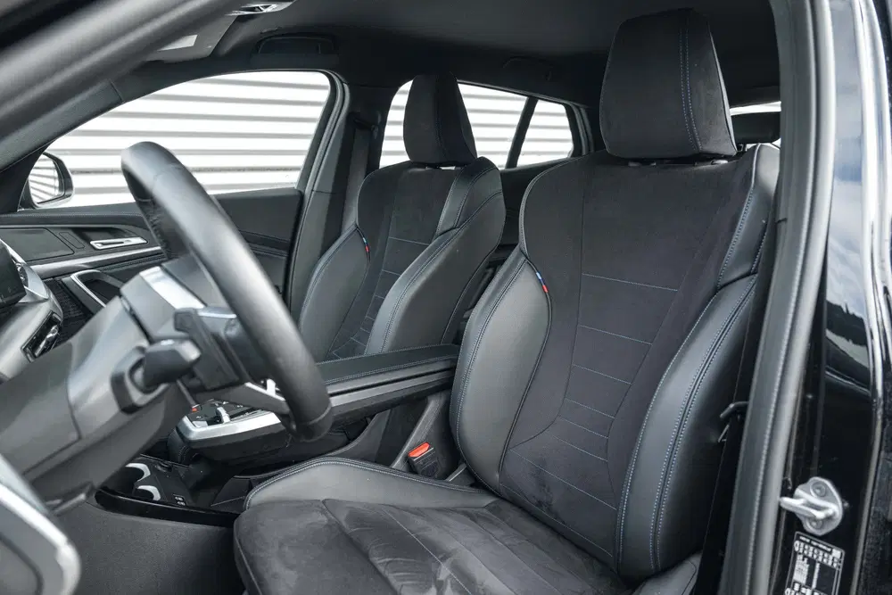 BMW iX2 xDrive30 M Sport uit 2025, foto 5