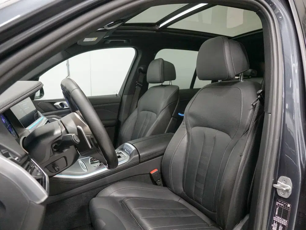 BMW X5 xDrive45e M-Sport uit 2022, foto 11