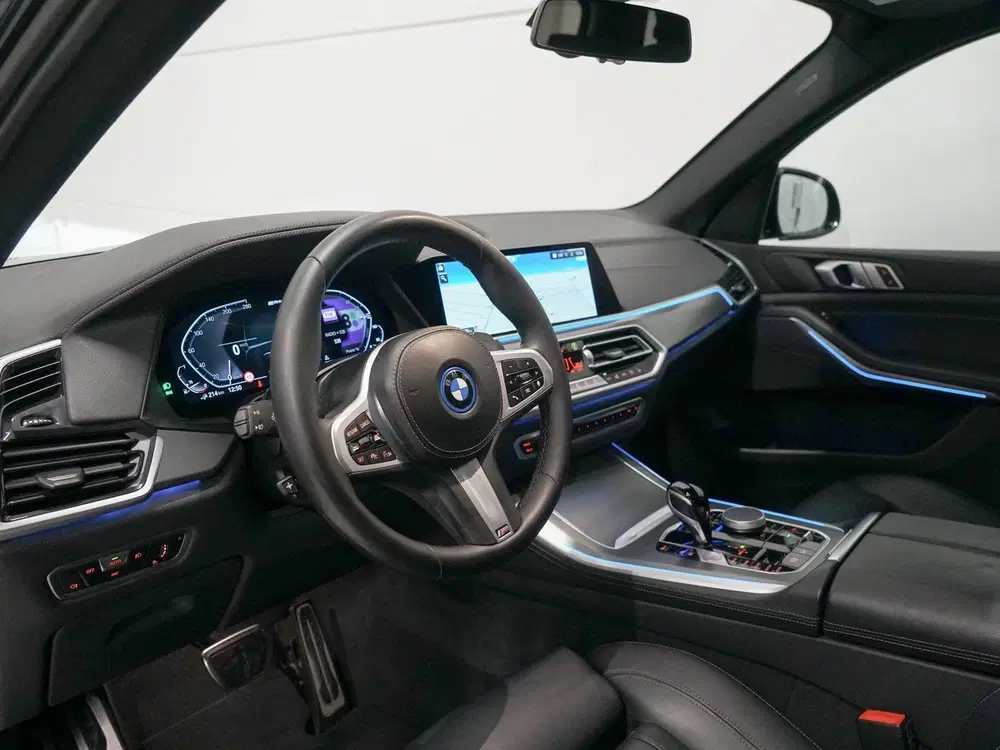 BMW X5 xDrive45e M-Sport uit 2022, foto 2