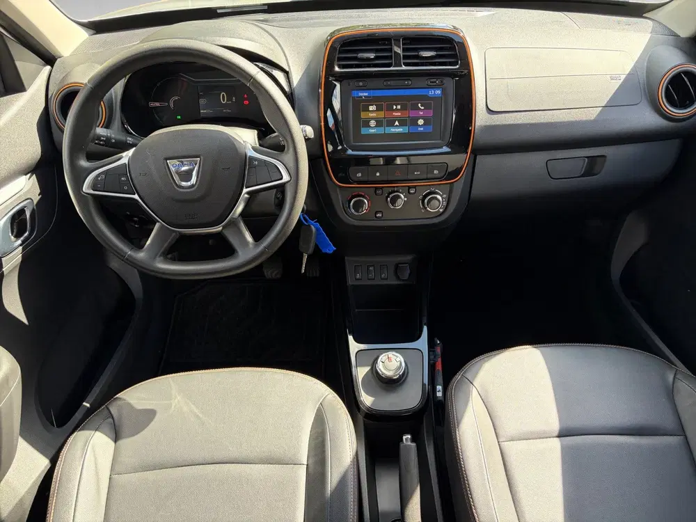 Dacia Spring Comfort Plus 27 kWh slechts 4600 KM uit 2022, foto 5