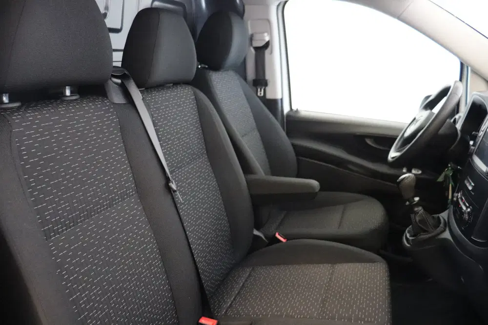 Mercedes-Benz Vito 110 CDI XL EURO 6 uit 2021, foto 3