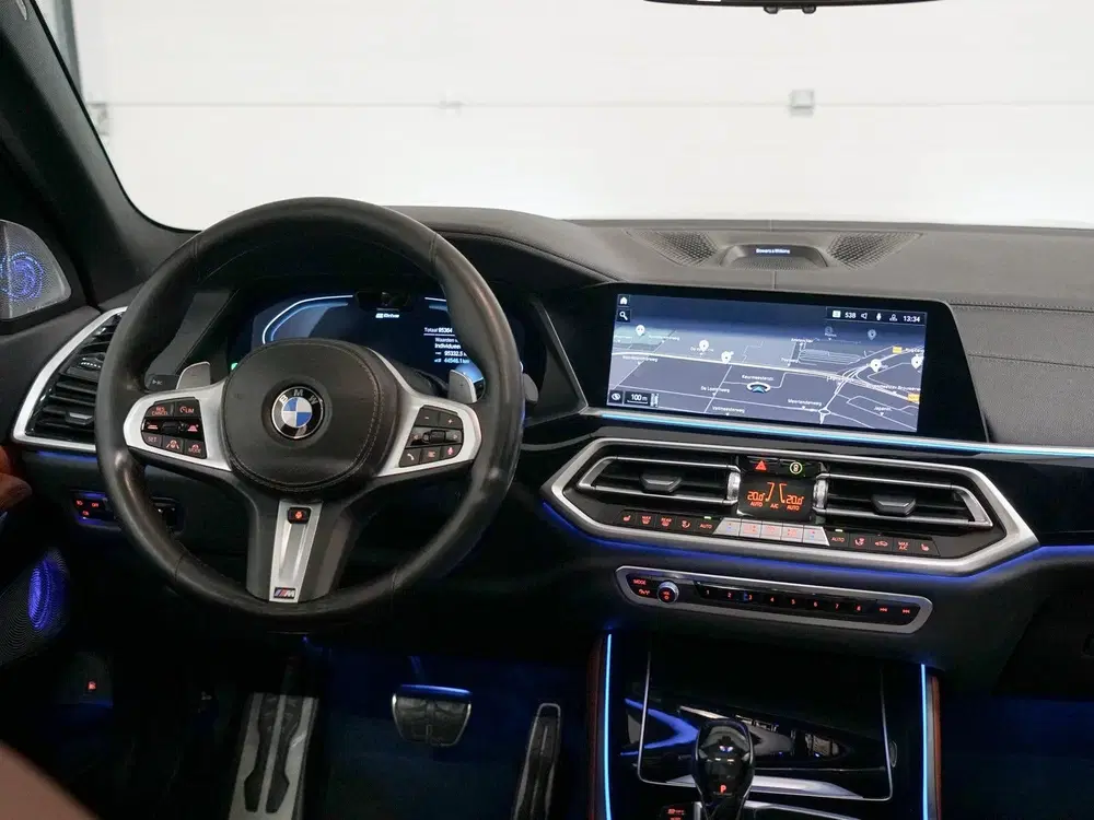 BMW X5 xDrive45e M-Sport uit 2021, foto 10