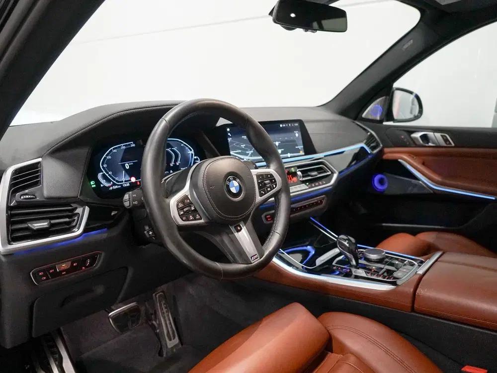 BMW X5 xDrive45e M-Sport uit 2021, foto 2