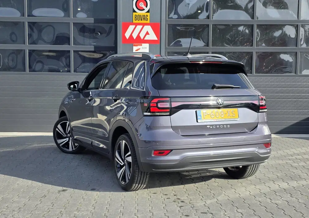 Volkswagen T-Cross 1.0 TSI R-Line uit 2022, foto 12