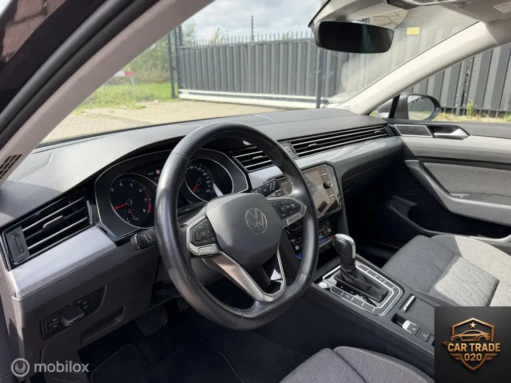 Volkswagen Passat 1.5 TSI LED uit 2024, foto 10