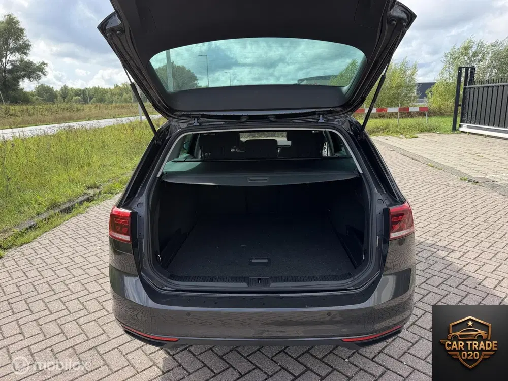 Volkswagen Passat 1.5 TSI LED uit 2024, foto 9
