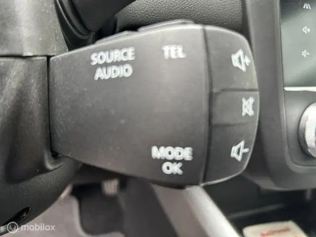 Renault Kadjar 1.3 TCe Black Edition * AUTOMAAT * NAVIGAT uit 2020, foto 13