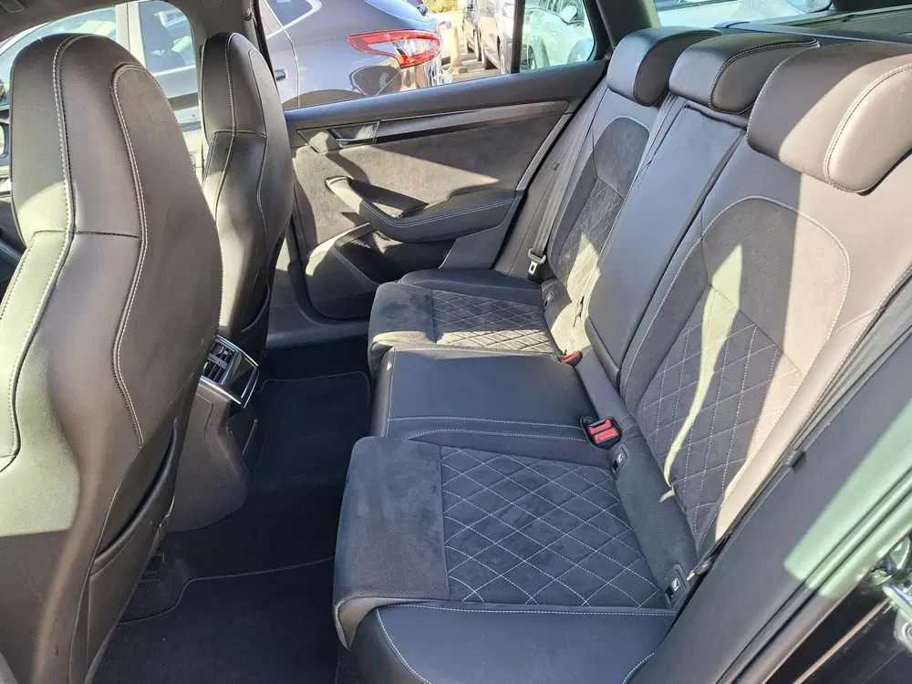 Skoda Superb 1.5 TSI ACT Sportline Business Carplay Sp uit 2023, foto 9