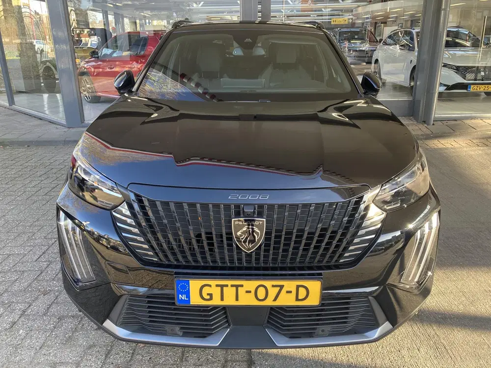 Peugeot 2008 1.2 Hybrid 145 GT uit 2024, foto 7
