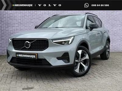 Volvo XC40 2.0 B4 Plus Dark uit 2025