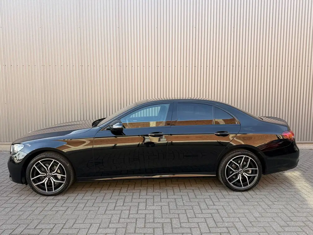 Mercedes-Benz E-Klasse 300 e 4MATIC Exclusive Line Panorama uit 2020, foto 4