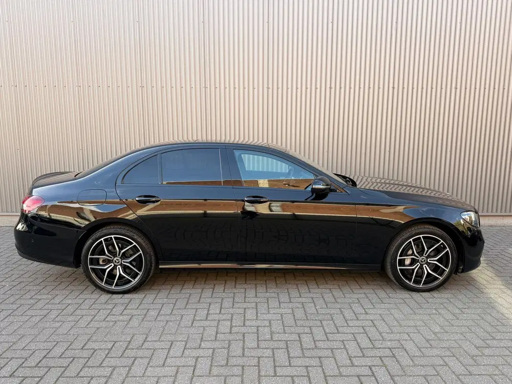 Mercedes-Benz E-Klasse 300 e 4MATIC Exclusive Line Panorama uit 2020, foto 6