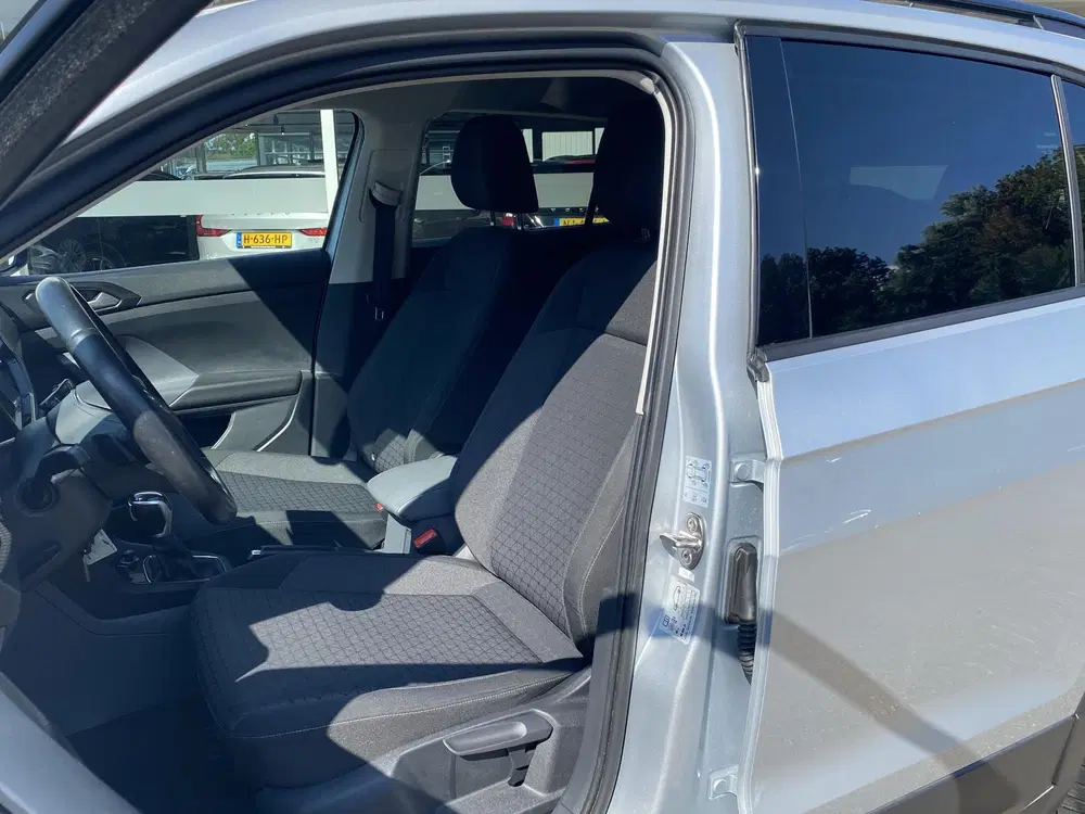 Volkswagen T-Cross 1.0 TSI Life uit 2019, foto 12