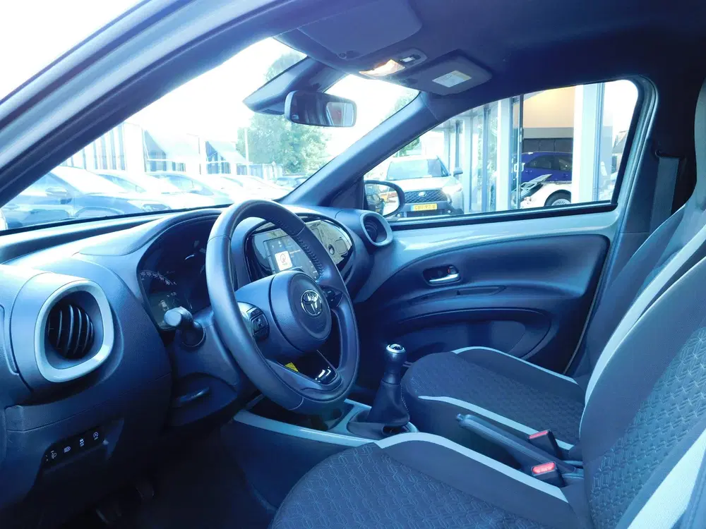 Toyota Aygo X 1.0 VVT-i MT Pulse Design Pack (bj 2024) uit 2024, foto 12