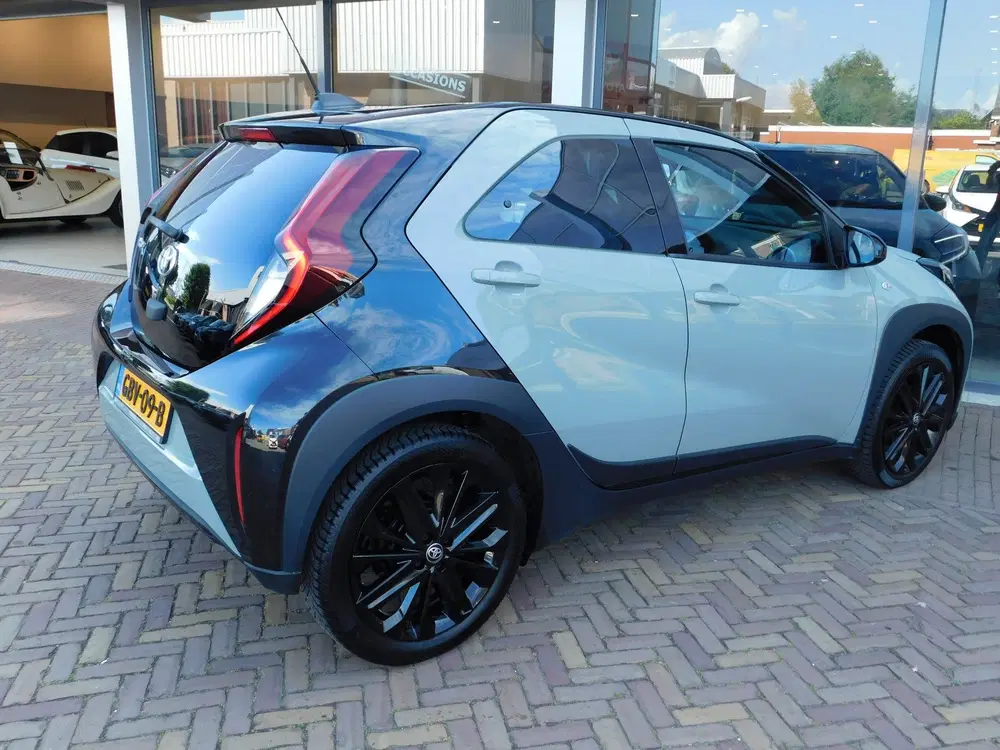 Toyota Aygo X 1.0 VVT-i MT Pulse Design Pack (bj 2024) uit 2024, foto 5