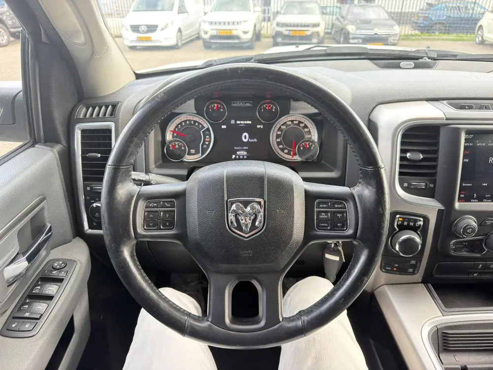 Dodge RAM 5.7 V8 4x4 Crew Cab Laramie uit 2019, foto 4