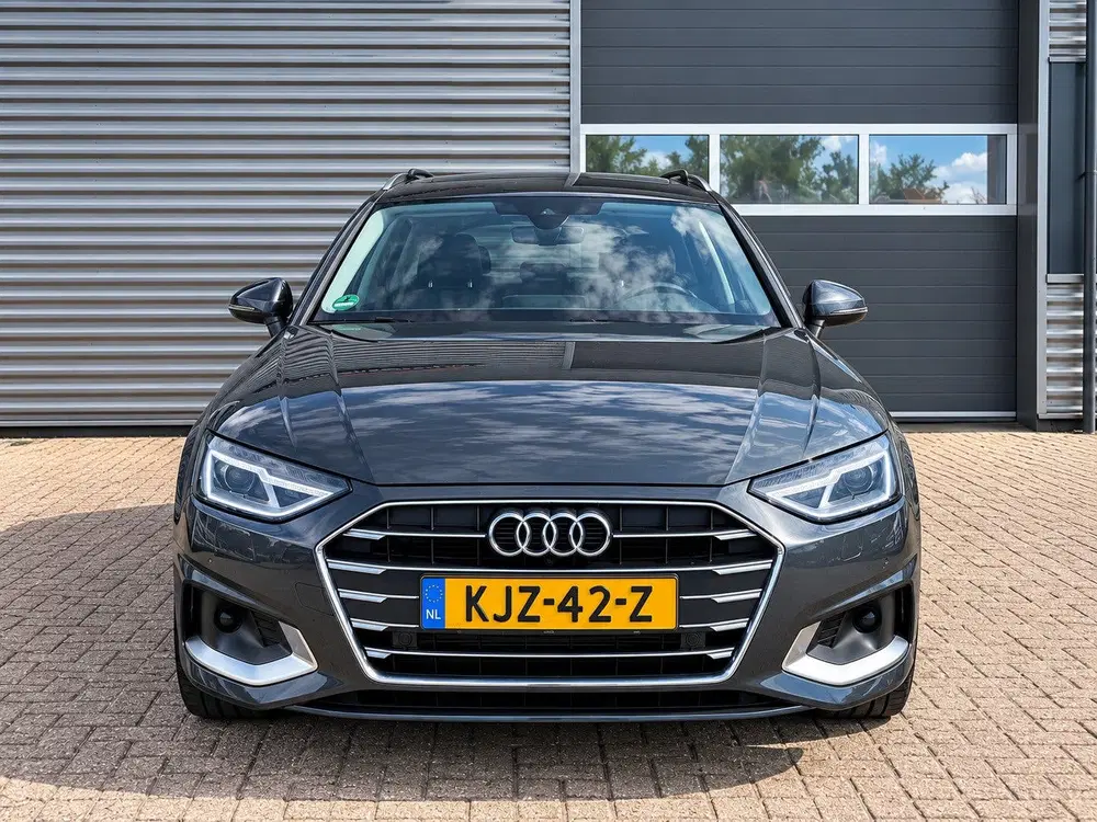 Audi A4 35 TFSI S edition Adaptive Cruise uit 2022, foto 11