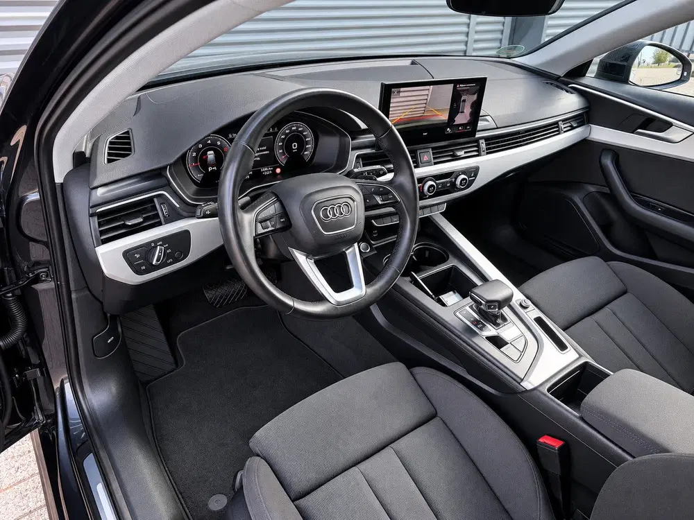 Audi A4 35 TFSI S edition Adaptive Cruise uit 2022, foto 3