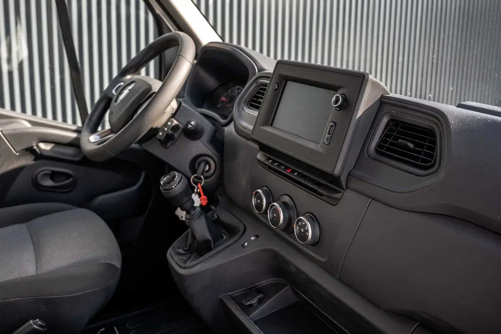 Renault Master *2.3dCi uit 2024, foto 2