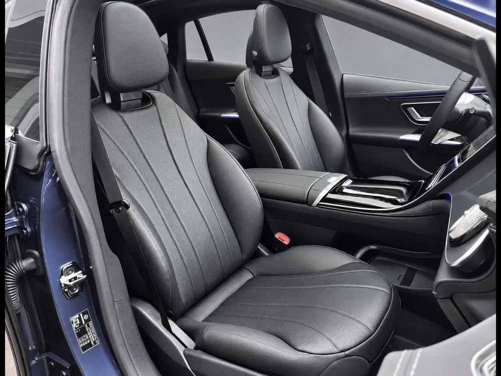 Mercedes-Benz EQE 300 Business Edition uit 2025, foto 11