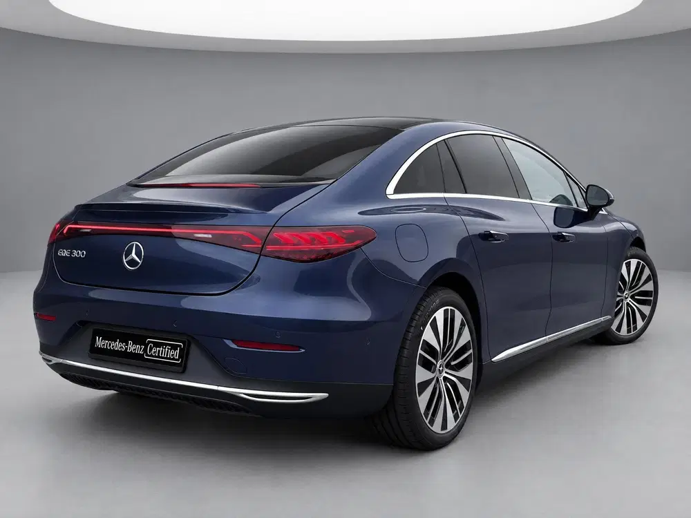 Mercedes-Benz EQE 300 Business Edition uit 2025, foto 2