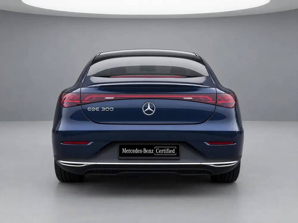 Mercedes-Benz EQE 300 Business Edition uit 2025, foto 4