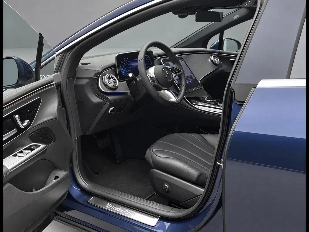 Mercedes-Benz EQE 300 Business Edition uit 2025, foto 6