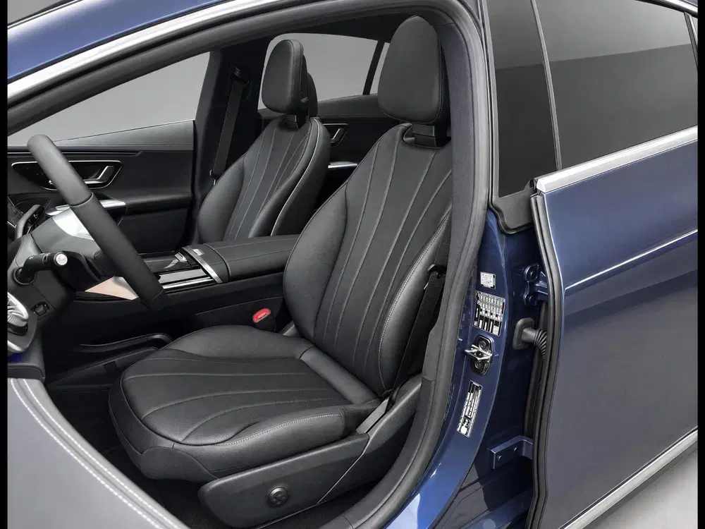 Mercedes-Benz EQE 300 Business Edition uit 2025, foto 8