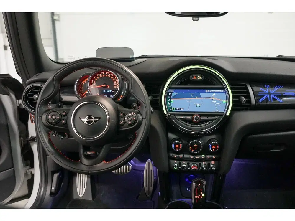 Mini Cooper Mini 2.0 John Works Panoramadak uit 2019, foto 10