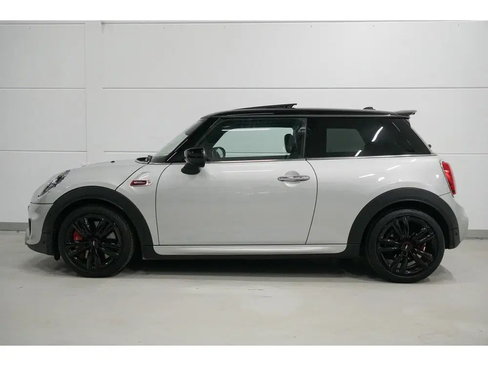Mini Cooper Mini 2.0 John Works Panoramadak uit 2019, foto 4