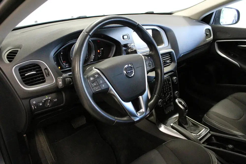 Volvo V40 1.5 T2 Polar+ AFN-TREKHAAK uit 2019, foto 10