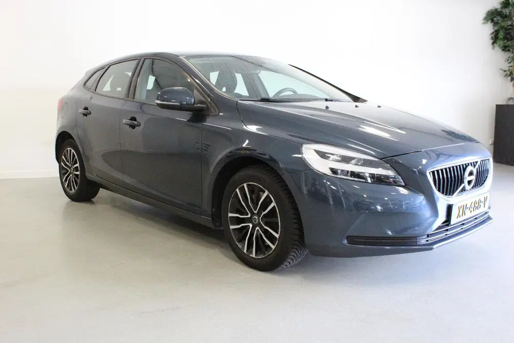 Volvo V40 1.5 T2 Polar+ AFN-TREKHAAK uit 2019, foto 2