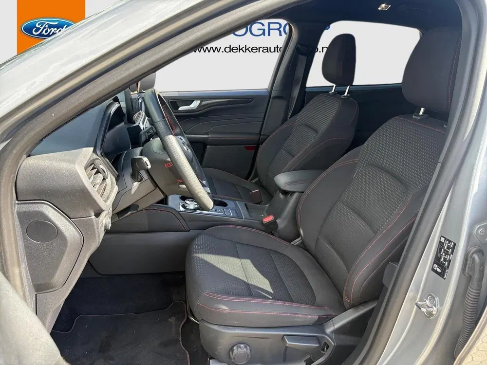 Ford Kuga 2.5 PHEV ST-Line uit 2024, foto 9