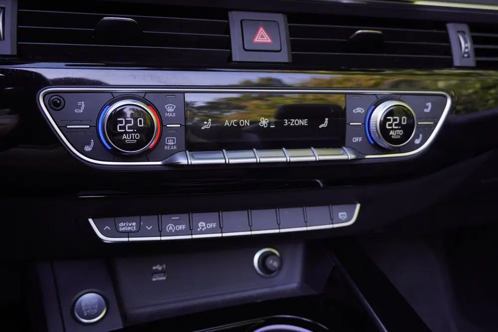 Audi A5 35 TFSI S edition Automaat uit 2023, foto 15