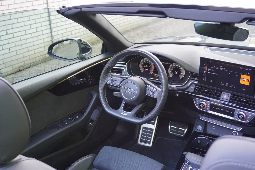 Audi A5 35 TFSI S edition Automaat uit 2023, foto 6