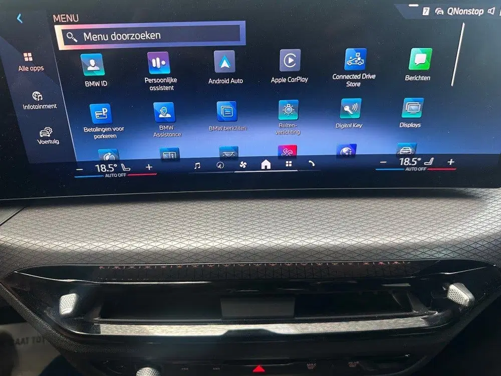 BMW 3-serie 330X-DRIVE M SPORT AUTOMAAT PANORAMADAK uit 2025, foto 9