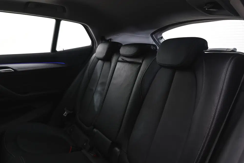 BMW X2 sDrive20i High Executive Automaat uit 2019, foto 11