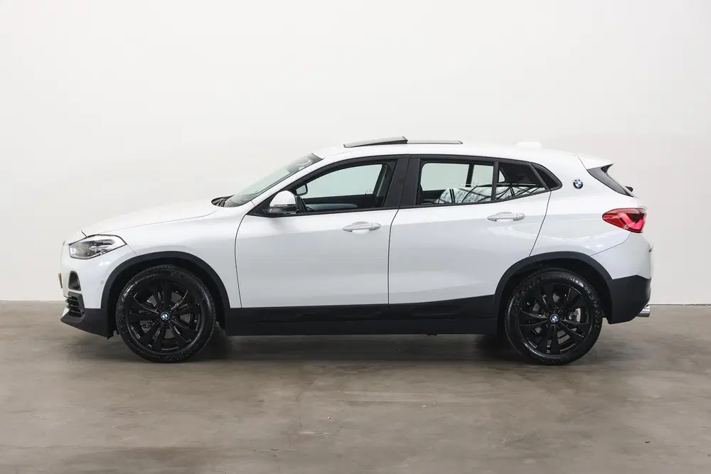 BMW X2 sDrive20i High Executive Automaat uit 2019, foto 8