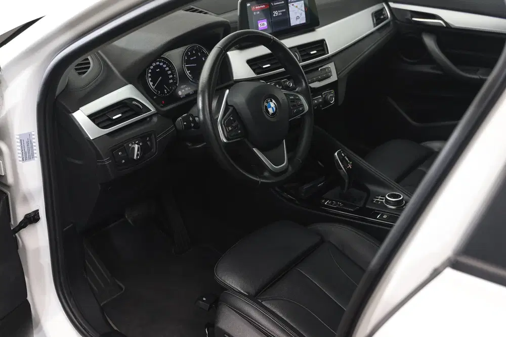 BMW X2 sDrive20i High Executive Automaat uit 2019, foto 9