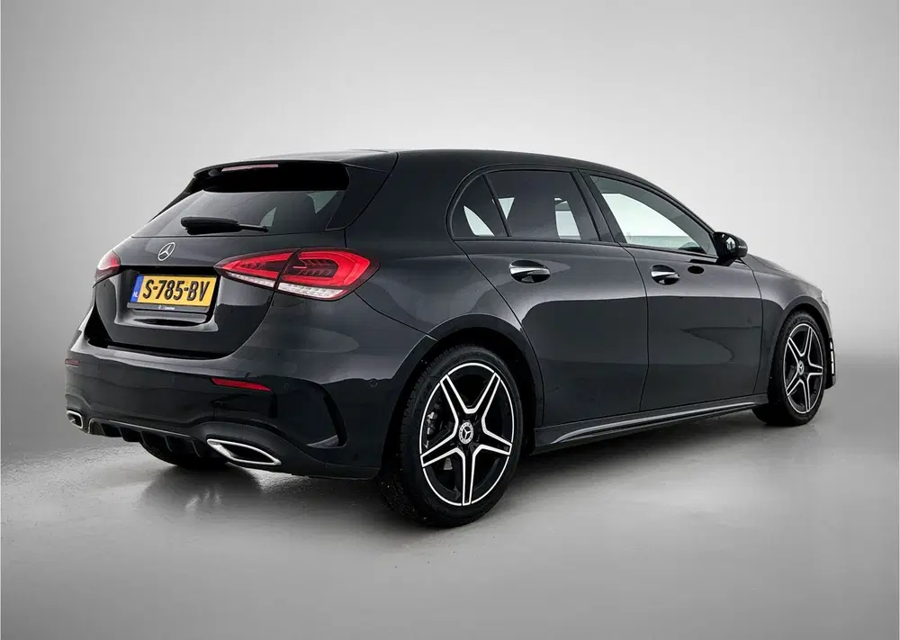 Mercedes-Benz A-Klasse 180 AMG Line Amg Line Styling uit 2023, foto 2