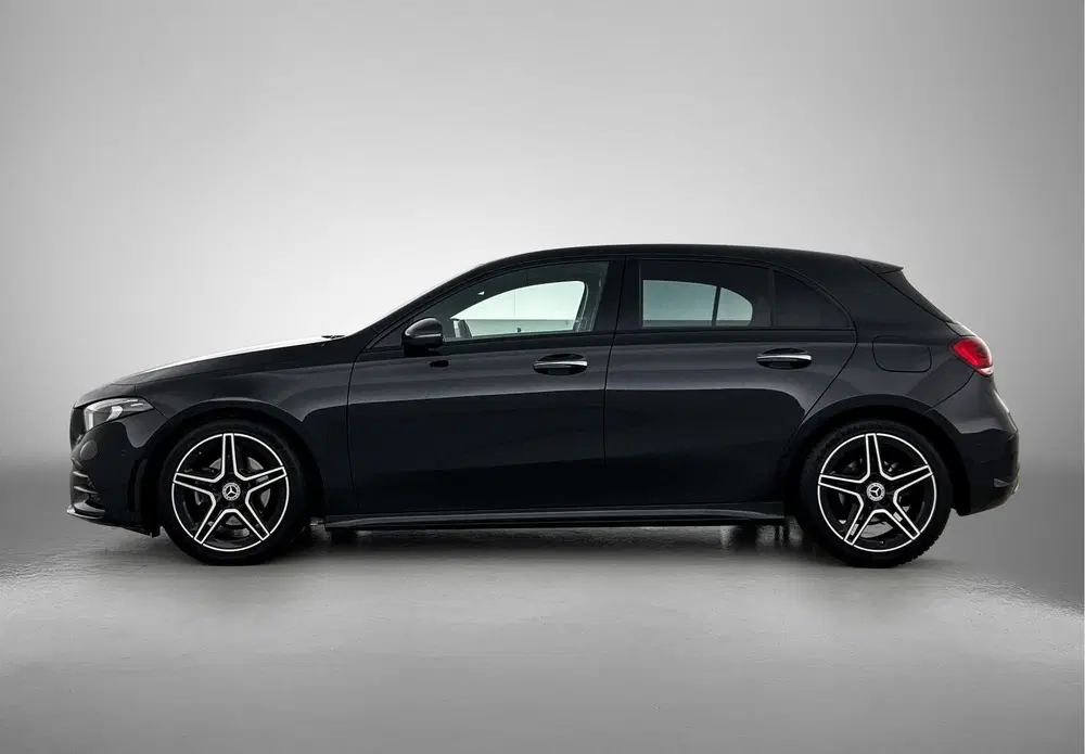 Mercedes-Benz A-Klasse 180 AMG Line Amg Line Styling uit 2023, foto 3