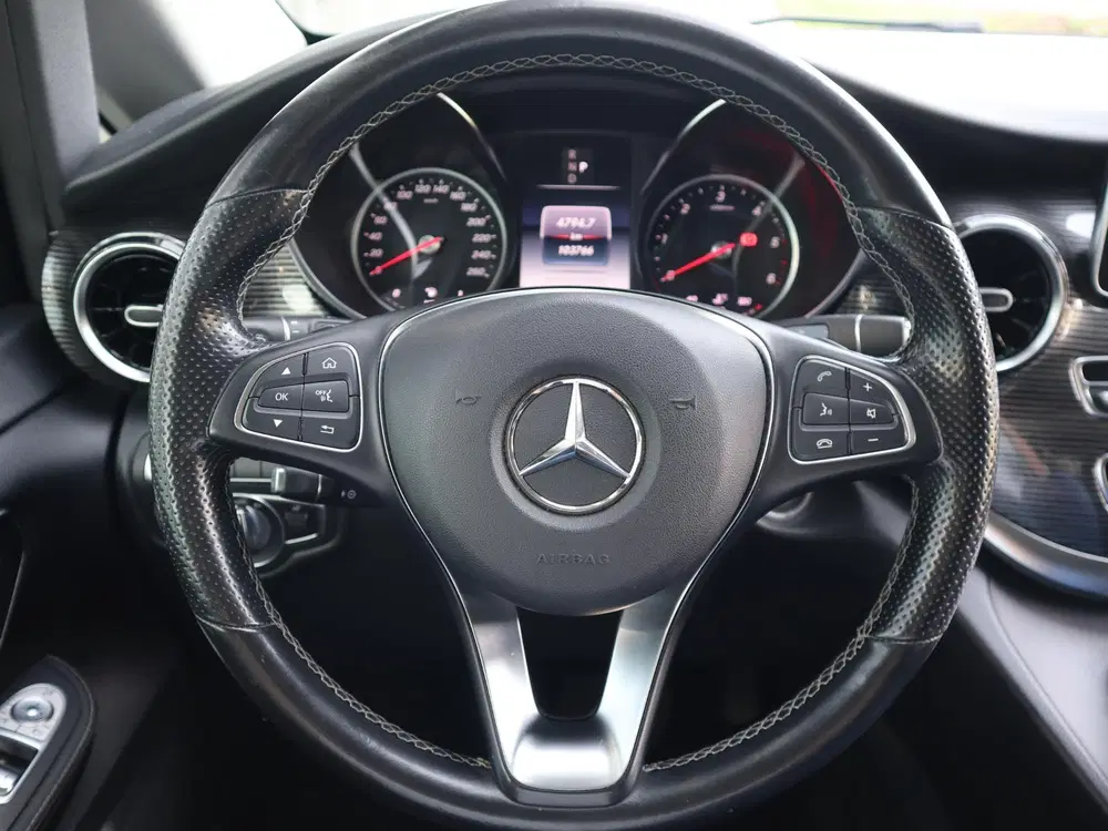 Mercedes-Benz V-Klasse 220d 4-MATIC LANG DC AVANTGARDE uit 2020, foto 7