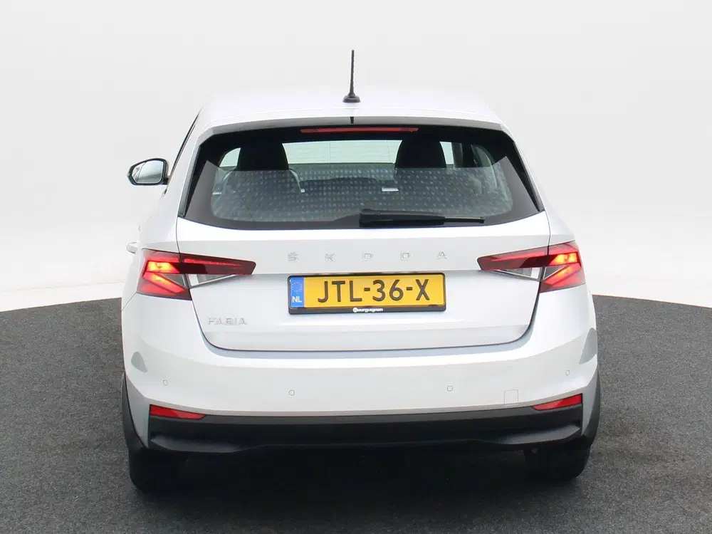 Skoda Fabia 1.0 TSi 110 Pk Automaat Business Edition uit 2023, foto 6