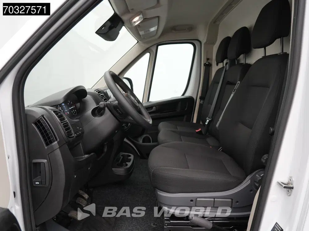Citroën Jumper 120pk Nwe model L2H2 Airco Cruise Parkeers uit 2025, foto 12