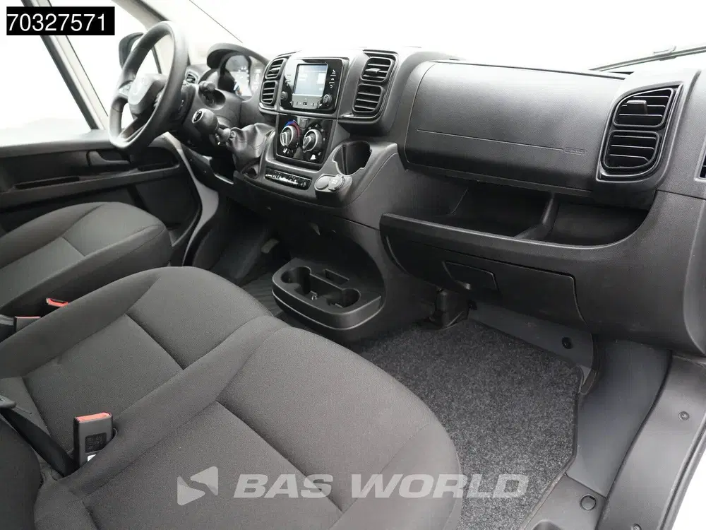 Citroën Jumper 120pk Nwe model L2H2 Airco Cruise Parkeers uit 2025, foto 13