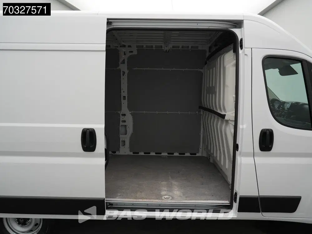 Citroën Jumper 120pk Nwe model L2H2 Airco Cruise Parkeers uit 2025, foto 9