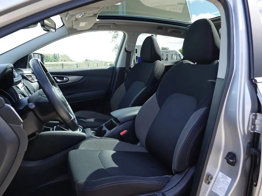 Nissan Qashqai 1.3 DIG-T AUT. N-Connecta PANO uit 2019, foto 6