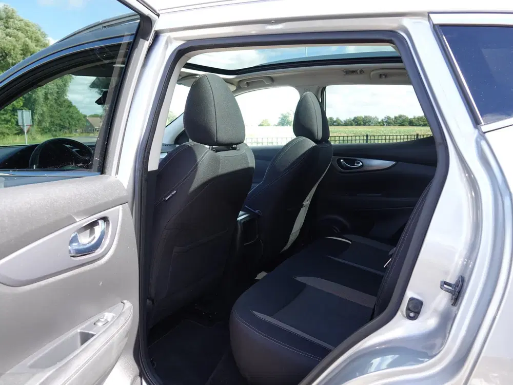 Nissan Qashqai 1.3 DIG-T AUT. N-Connecta PANO uit 2019, foto 7
