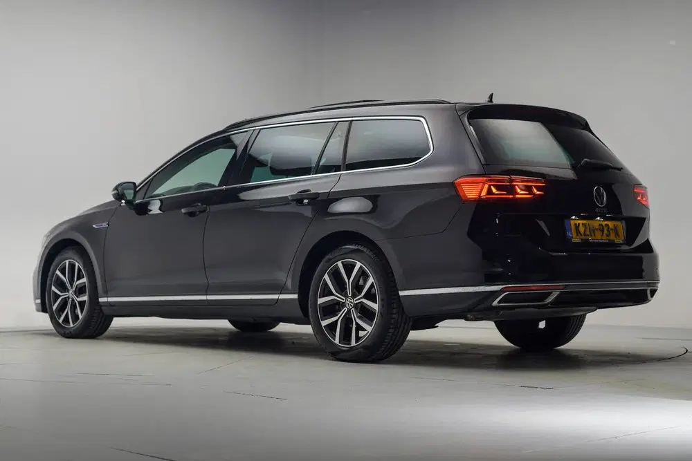 Volkswagen Passat VARIANT 1.4 TSI PHEV GTE Business Aut. [ P uit 2022, foto 3