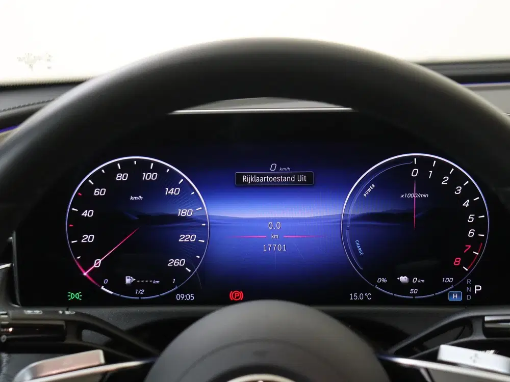Mercedes-Benz E-Klasse 300 e Luxury Line uit 2024, foto 14
